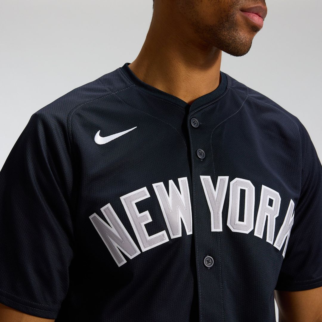 Men's New York Yankees Aaron Judge Gray Road Limited MLB Baseball Jersey - view 52