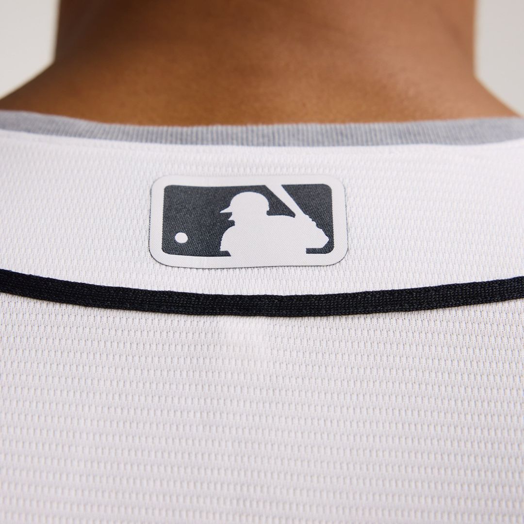 Men's Detroit Tigers White Home Replica MLB Baseball Jersey - view 11