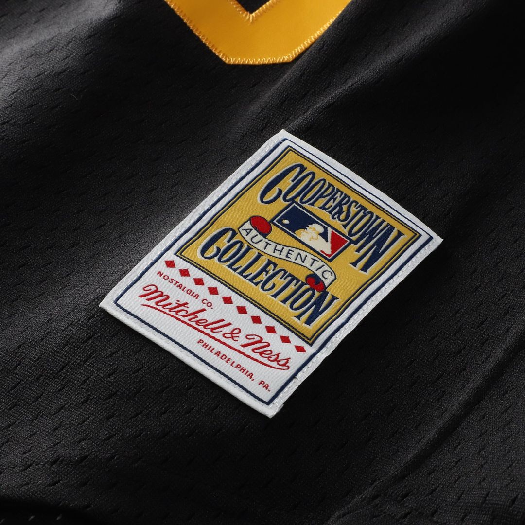 Men's Pittsburgh Pirates Willie Stargell Black Batting Practice MLB Baseball Jersey - view 7