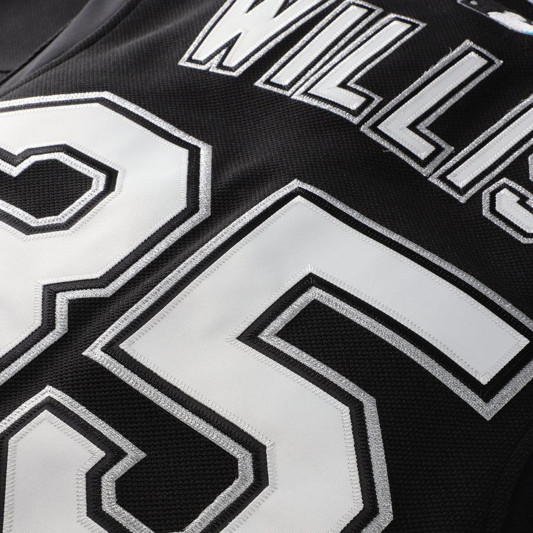 Men's Florida Marlins Dontrelle Willis Black Cooperstown Collection Mesh Batting Practice Button-Up MLB Baseball Jersey - view 5