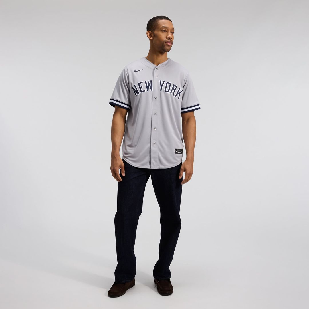 Men's New York Yankees Anthony Volpe Gray Road Replica MLB Baseball Jersey - view 4