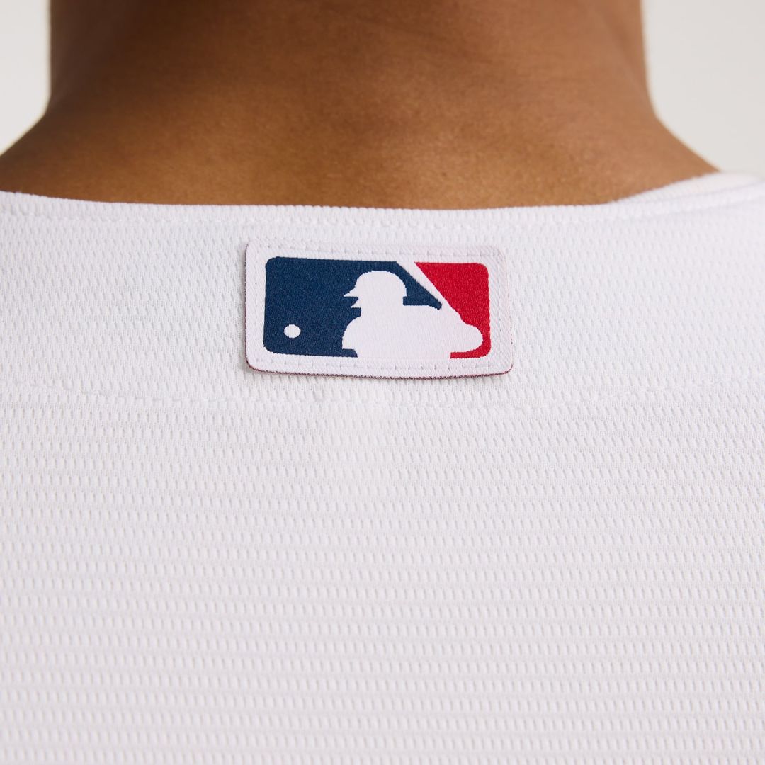 Men's Minnesota Twins White Home Replica MLB Baseball Jersey - view 9