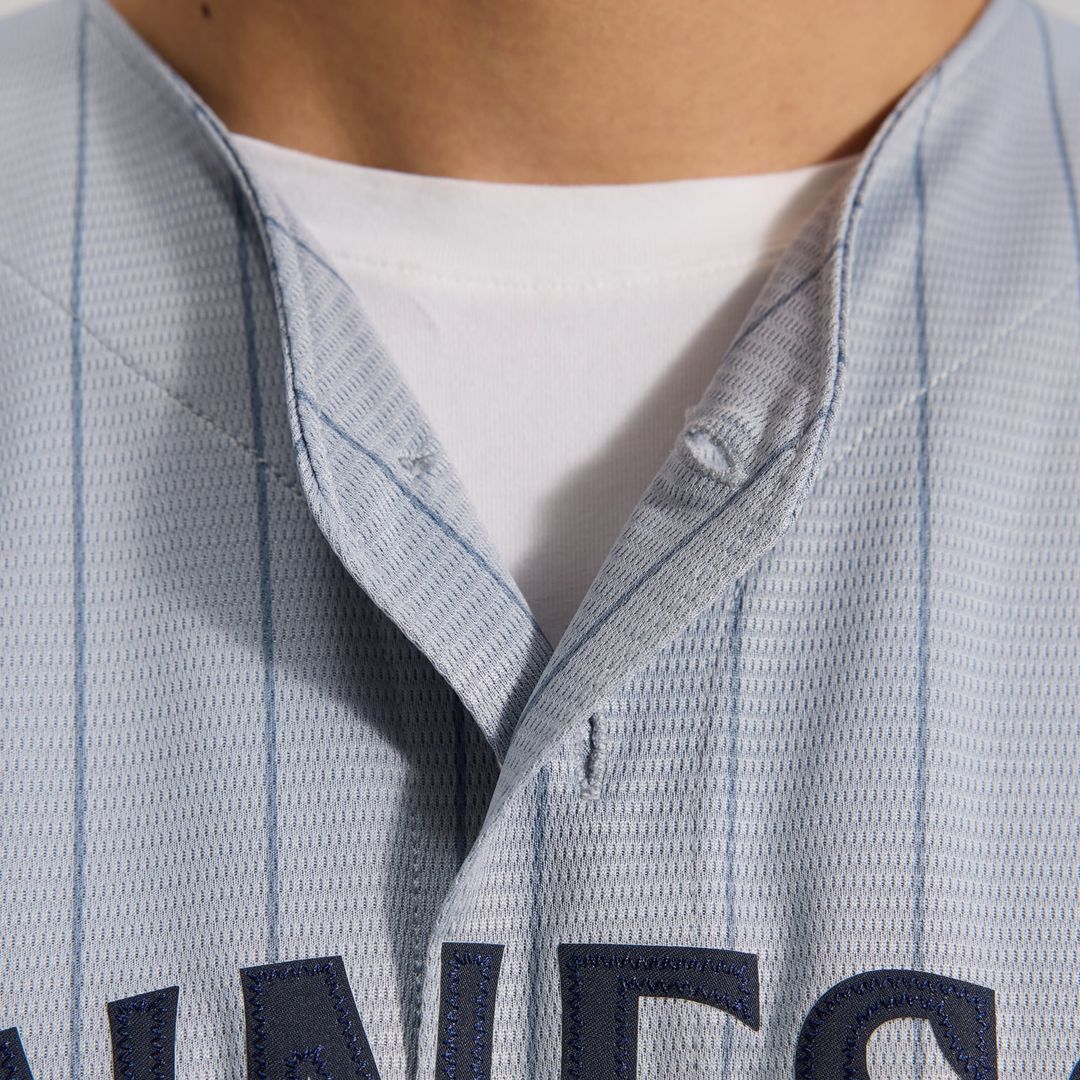 Men's Minnesota Twins White Home Replica MLB Baseball Jersey - view 32