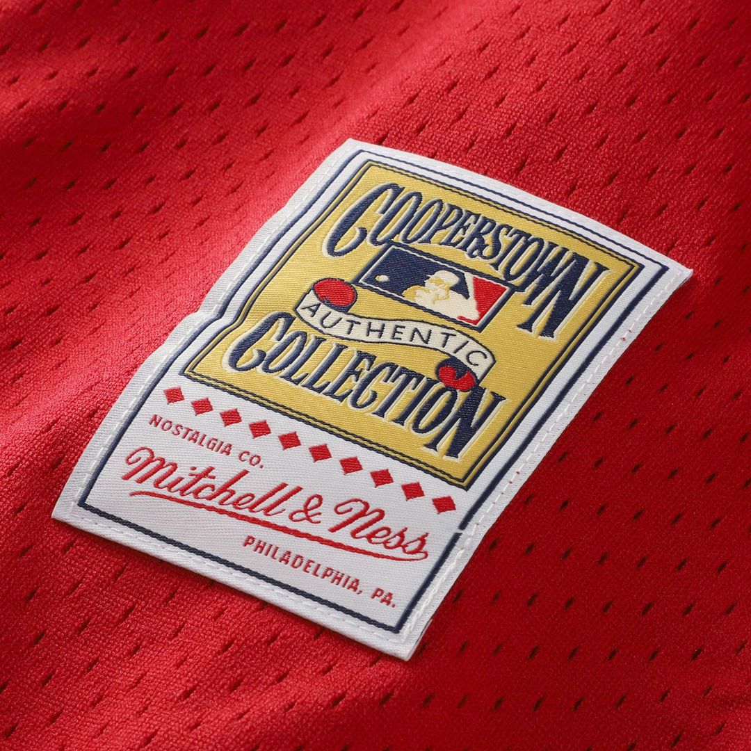 Men's Cincinnati Reds Barry Larkin Red Throwback Cooperstown Mesh Batting Practice MLB Baseball Jersey - view 8
