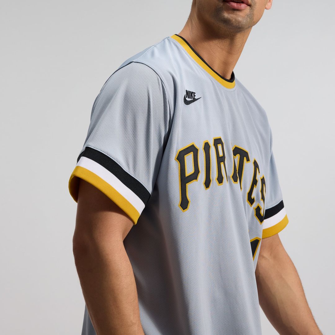 Men's Pittsburgh Pirates Roberto Clemente Gray Throwback Cooperstown Collection Limited MLB Baseball Jersey - view 10
